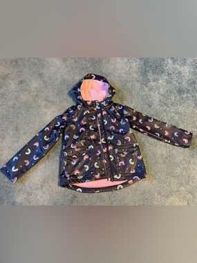 NWOT Girls Navy Rainbow Hooded Rain Jacket with Pink Lining